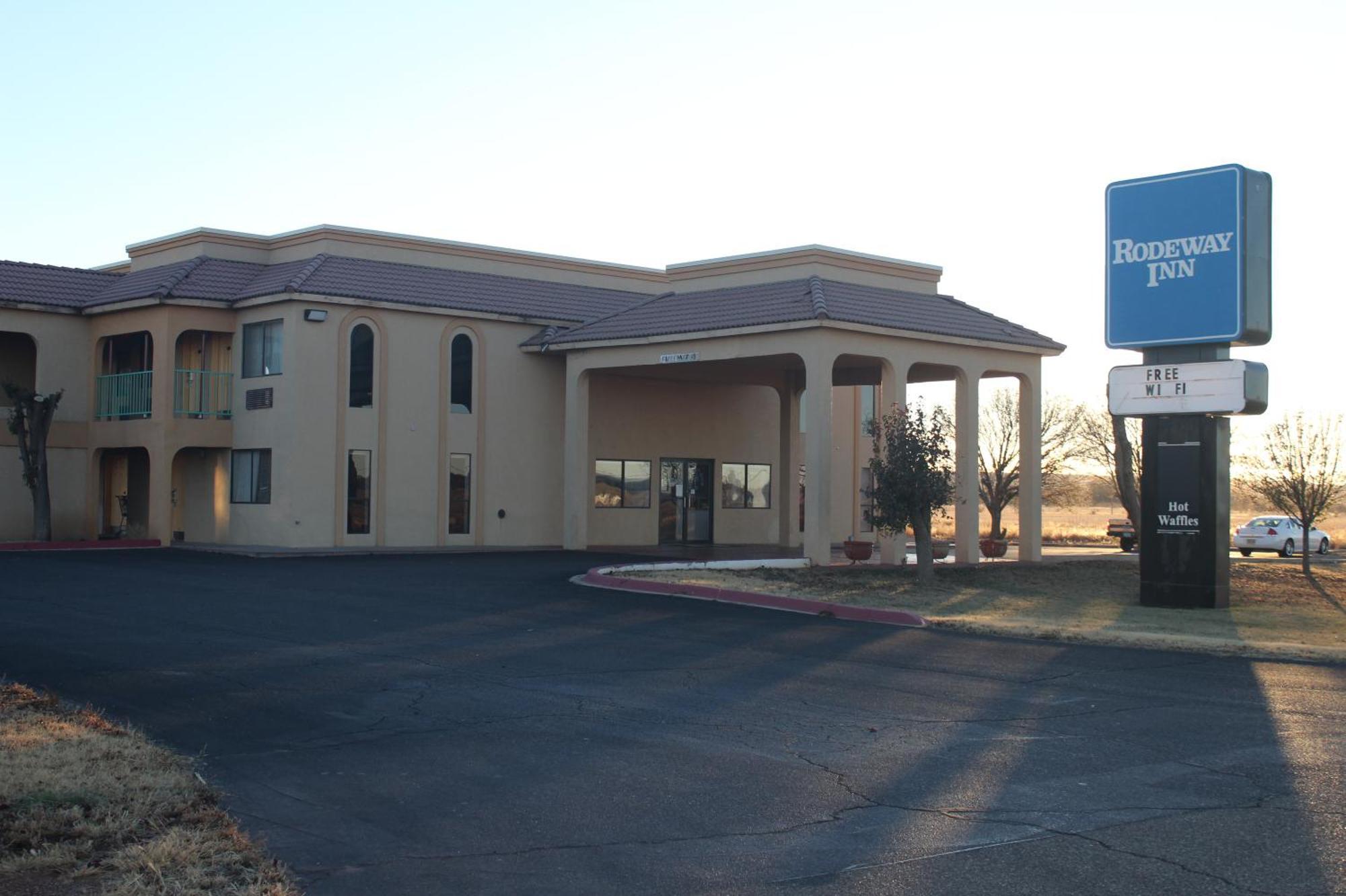 טוקומקארי Rodeway Inn מראה חיצוני תמונה
