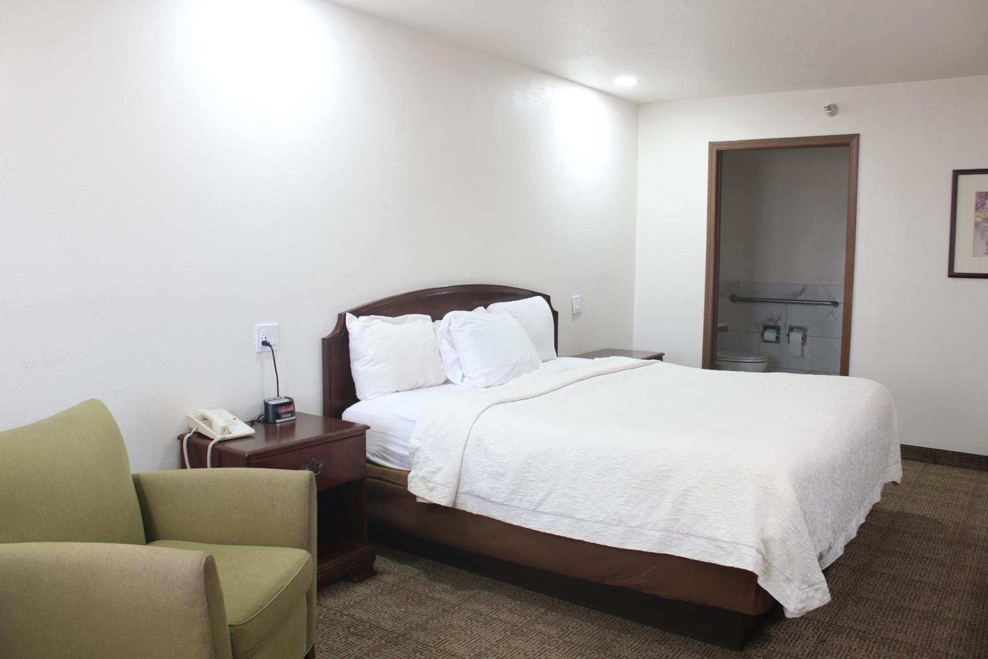 טוקומקארי Rodeway Inn מראה חיצוני תמונה