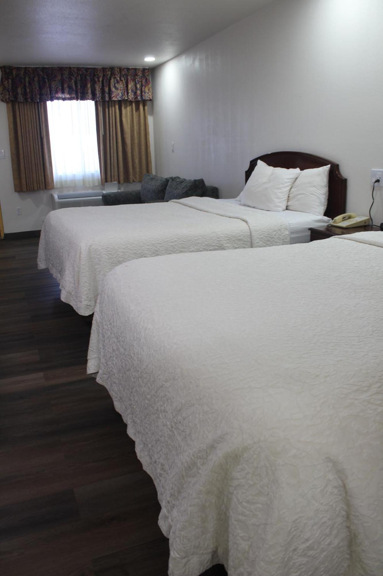 טוקומקארי Rodeway Inn מראה חיצוני תמונה