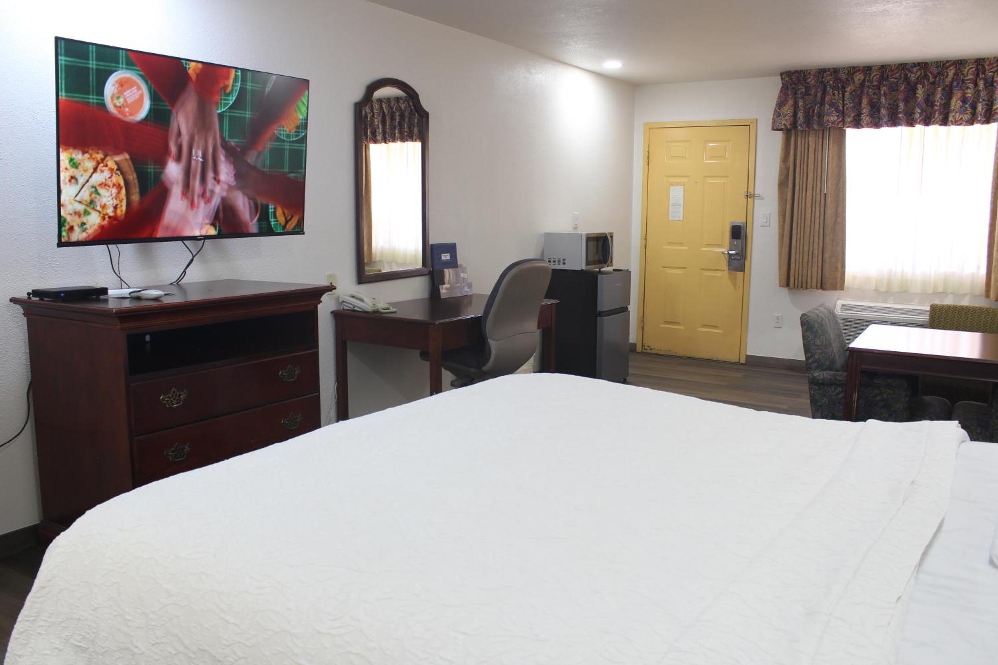 טוקומקארי Rodeway Inn מראה חיצוני תמונה