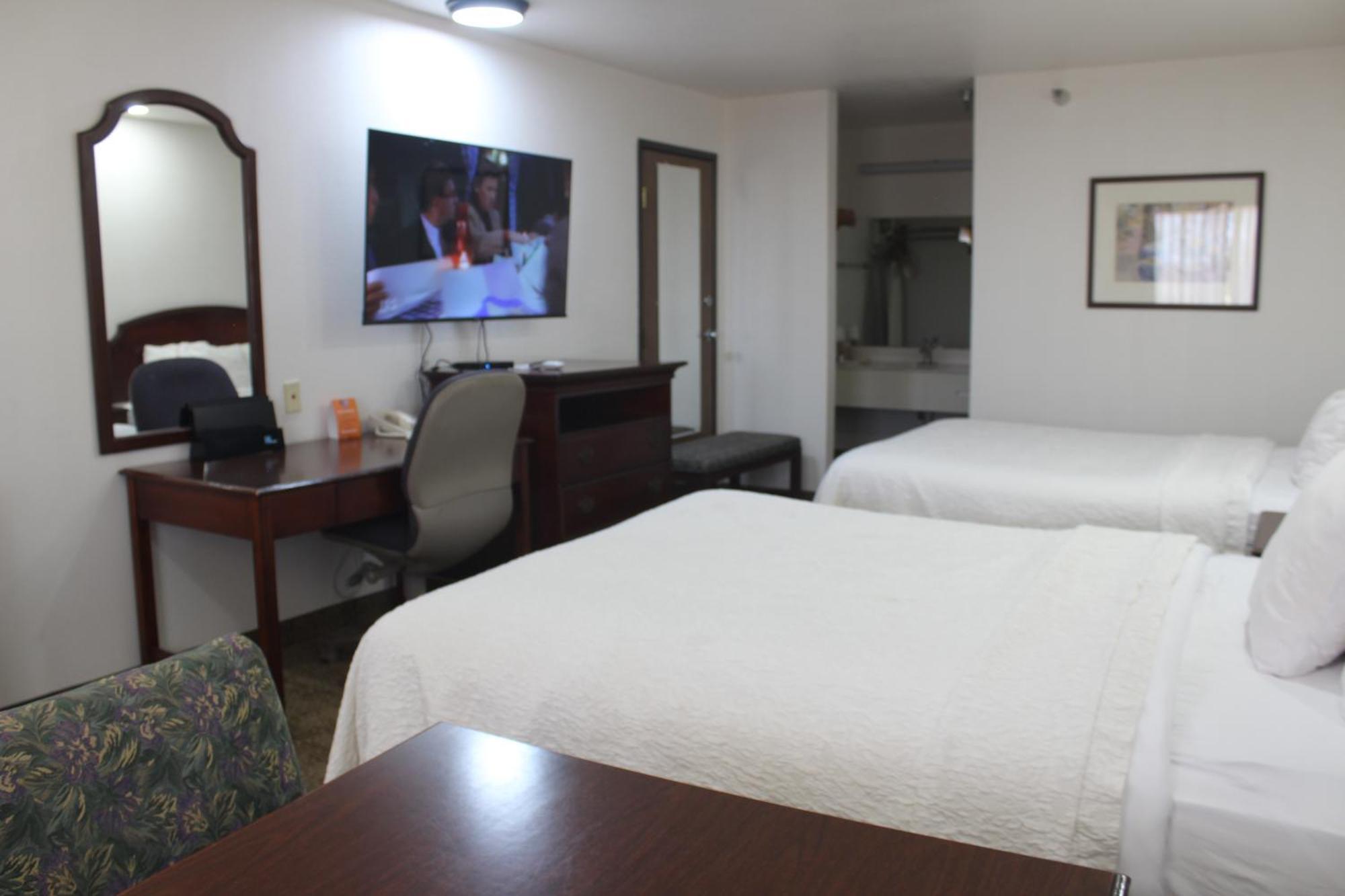 טוקומקארי Rodeway Inn מראה חיצוני תמונה