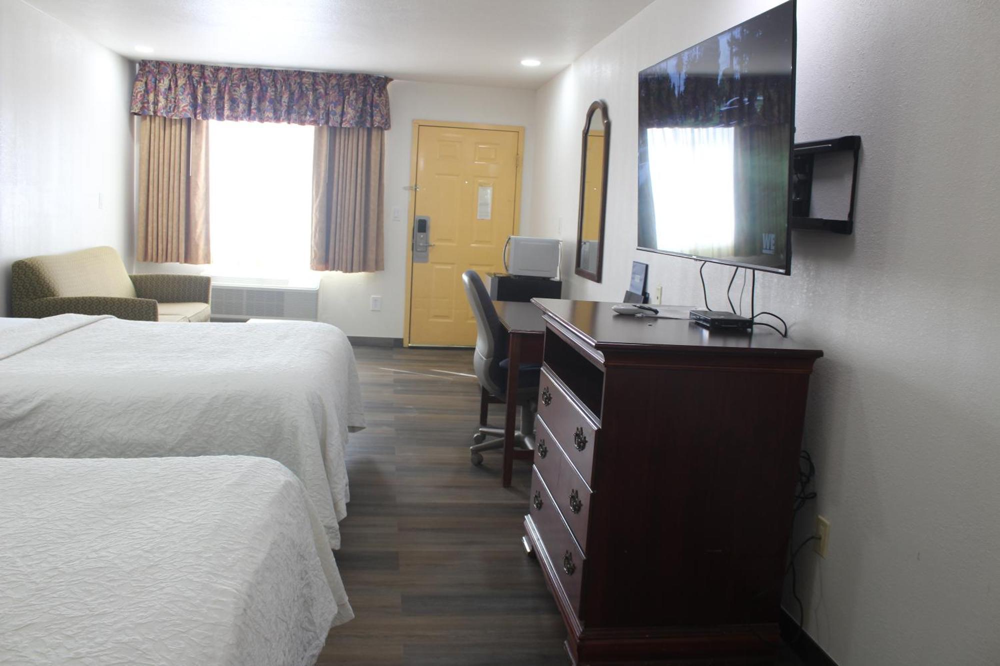 טוקומקארי Rodeway Inn מראה חיצוני תמונה