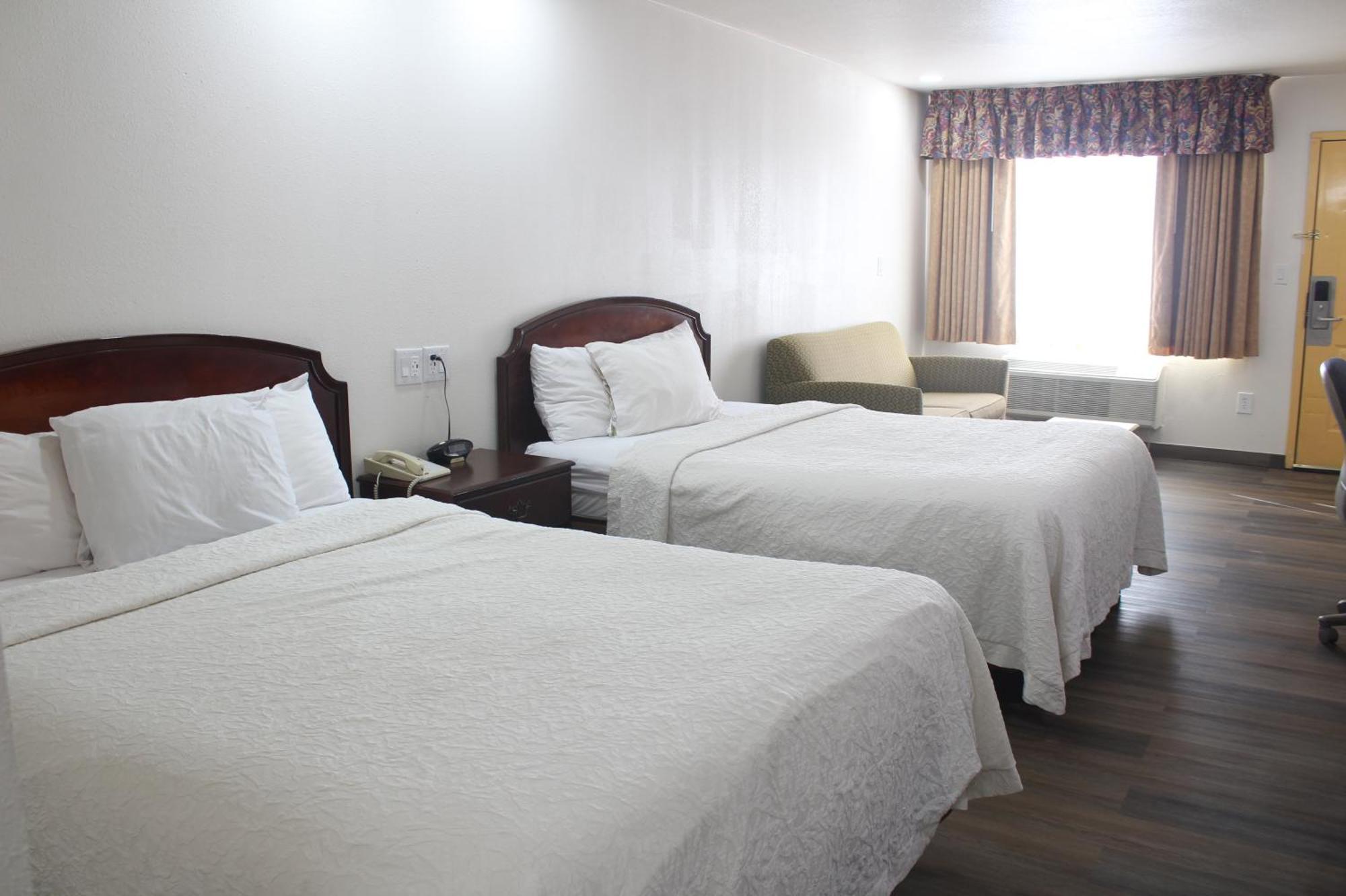 טוקומקארי Rodeway Inn מראה חיצוני תמונה